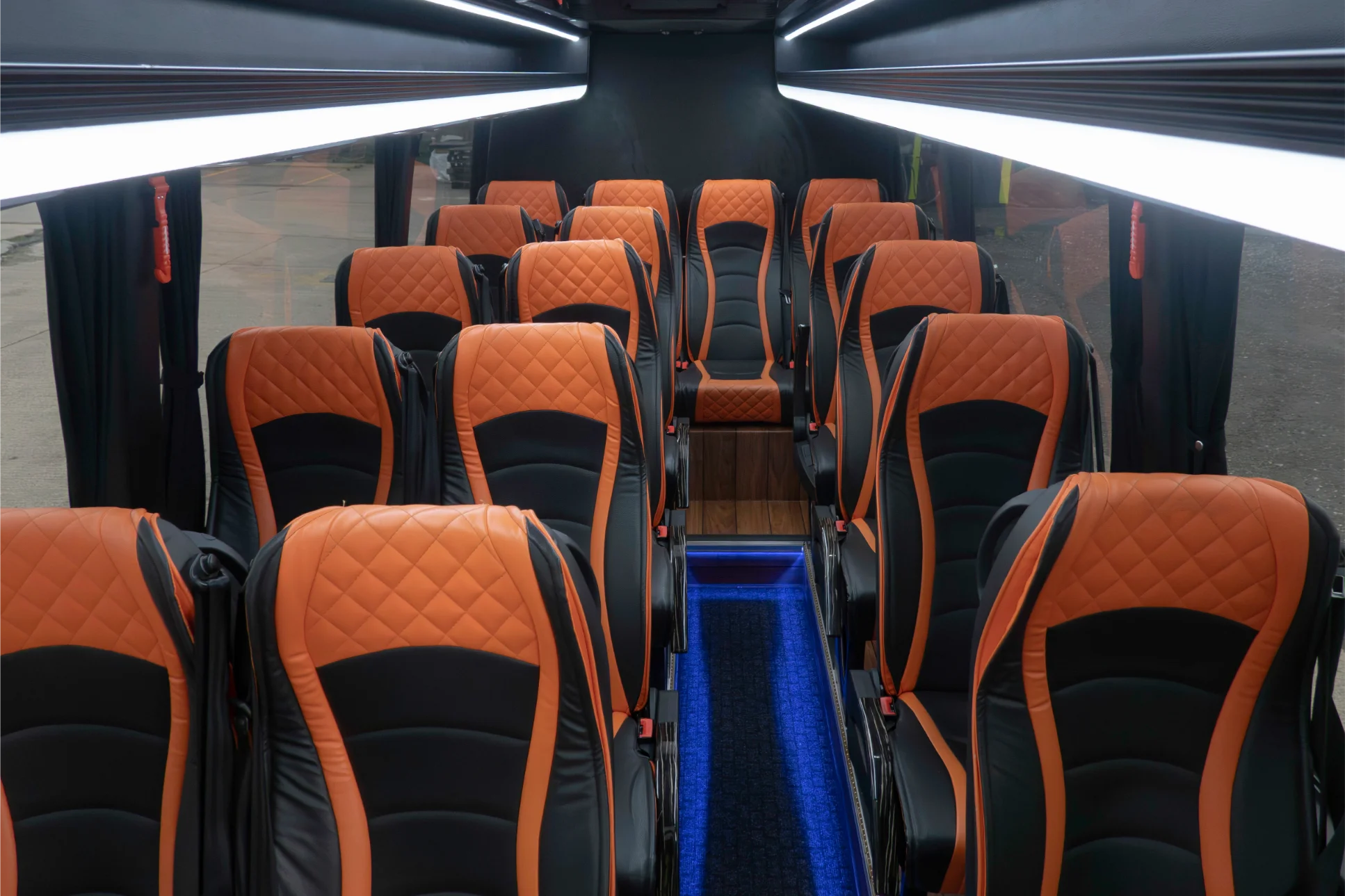 Huddersfield Minibuses and Coaches - TJs Travel Huddersfield Luxury 16 Seater Minibus PP69 BUS